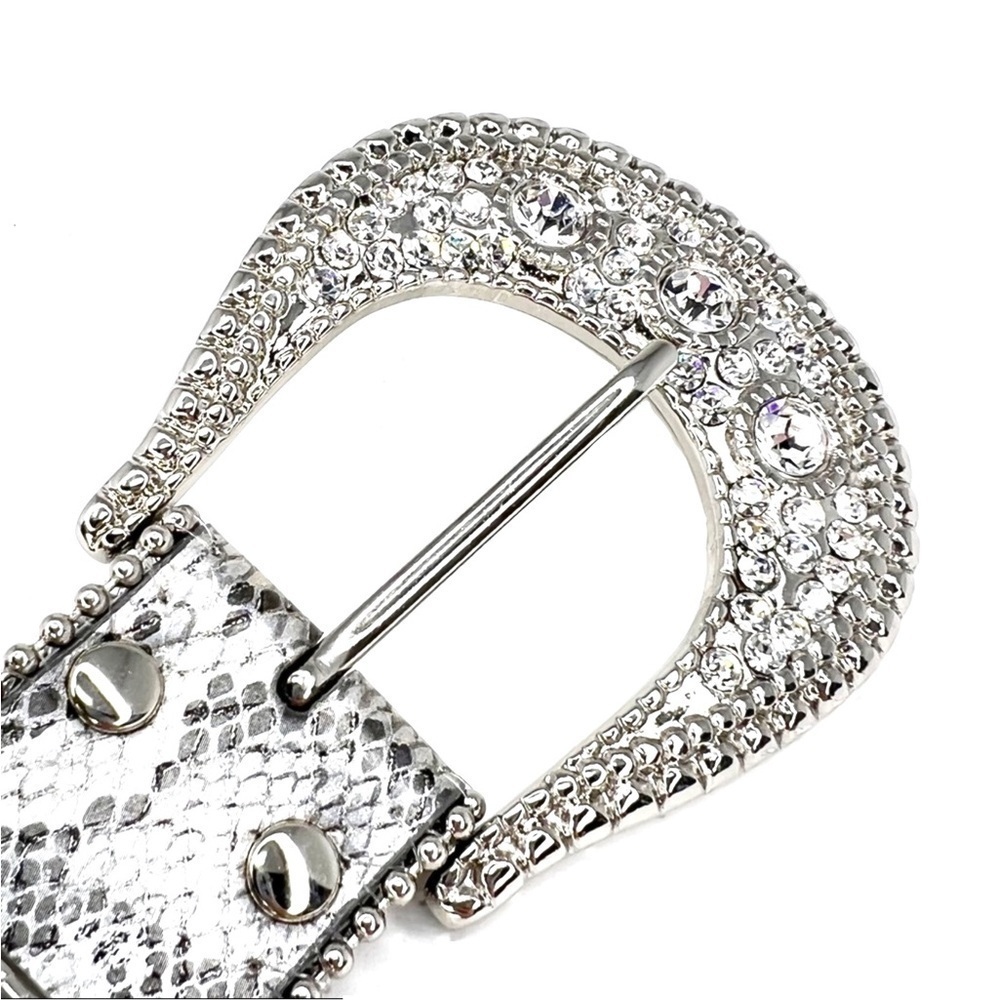 Chico’s Belt “Celestial” Python Snake Pattern Rhinestones Silver Studded Medium - Picture 7 of 9